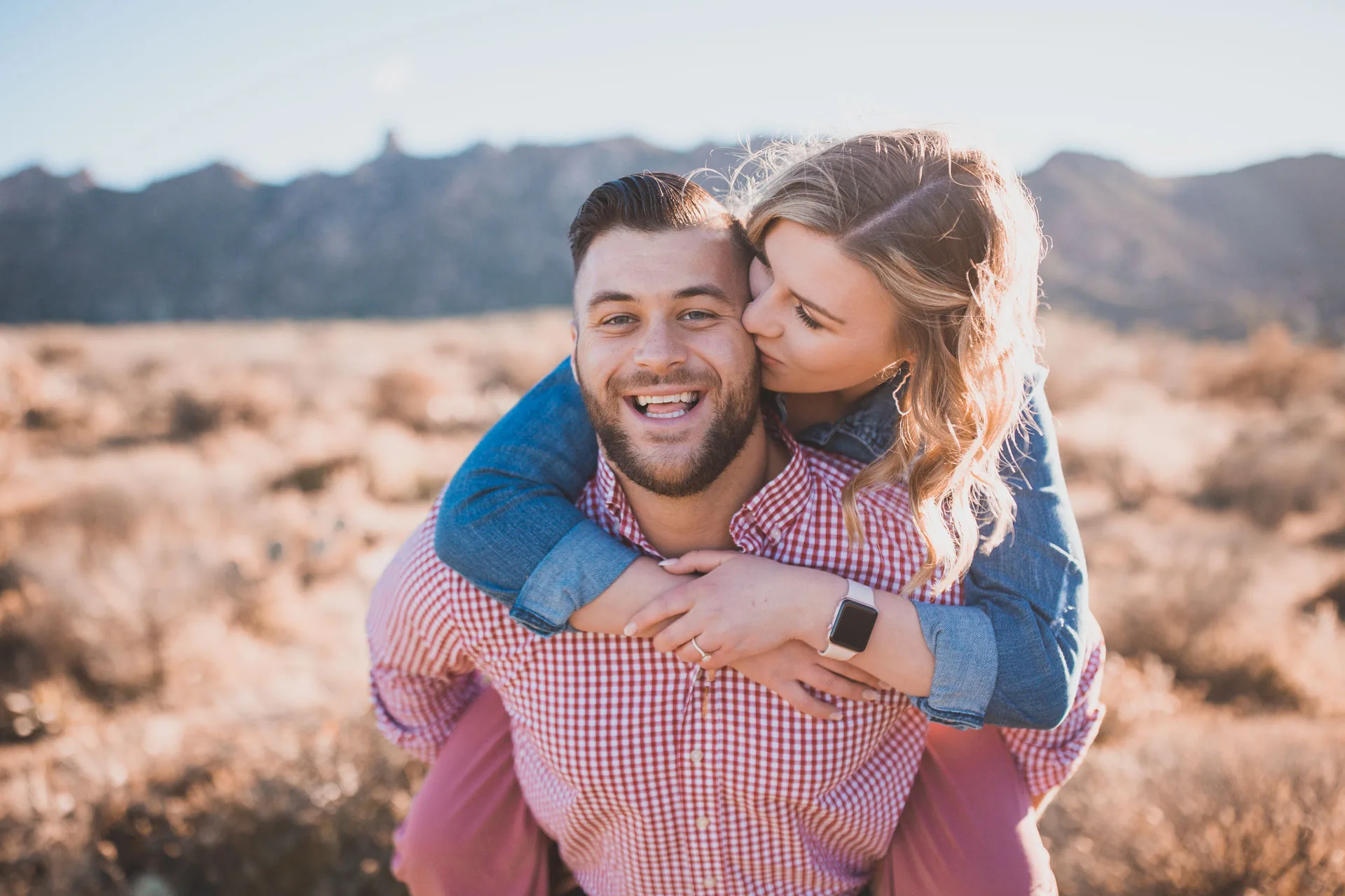 Klein Engagement Golden